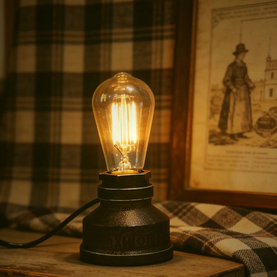 PIPE DESK – INDUSTRIAL-TISCHLAMPE IM ROHRDESIGN