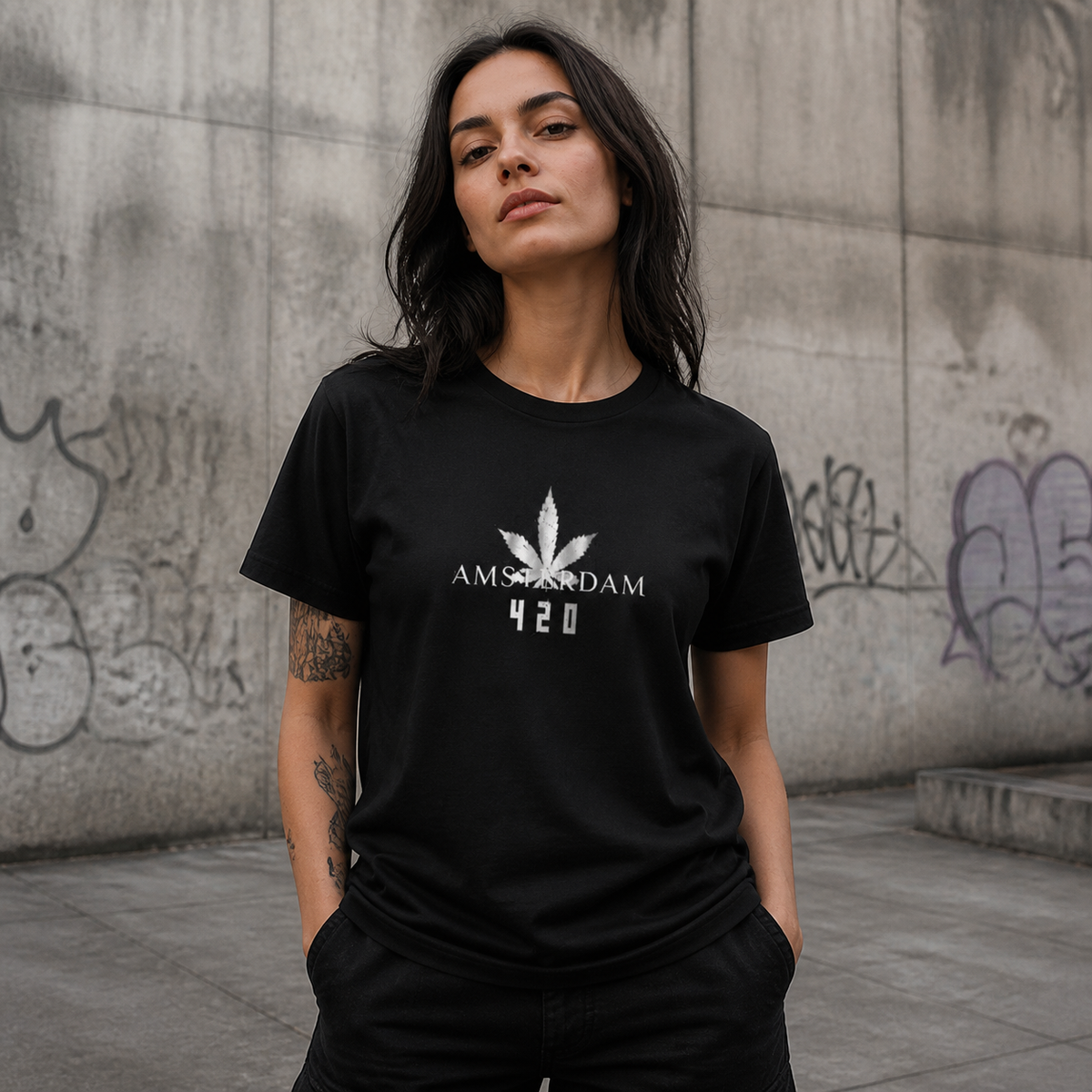 420 Amsterdam Tshirt Damen Frontansicht – KI-generierte Darstellung
