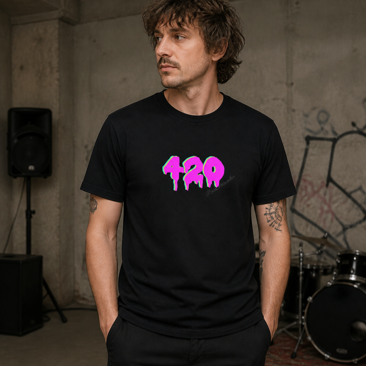 420 Criminals Tshirt Herren Frontansicht – KI-generierte Darstellung