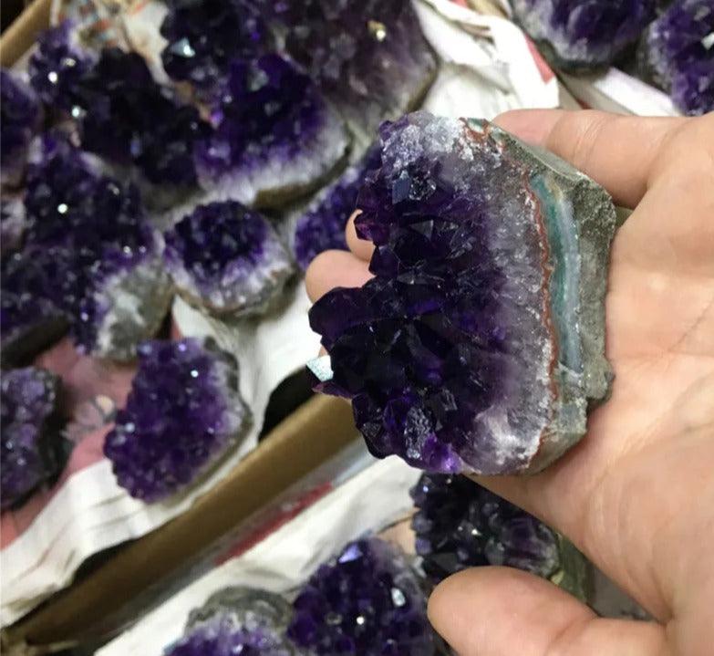 Natürlicher Amethyst-Quarz-Kristall - Dekoration und Energieheilung