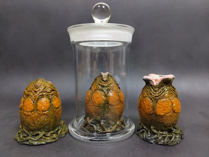 Xenomorph Egg Vessel – Movie Prop