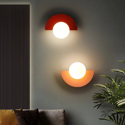 OPAL BALL – G9-WANDLEUCHTE MIT KUGELSCHIRM