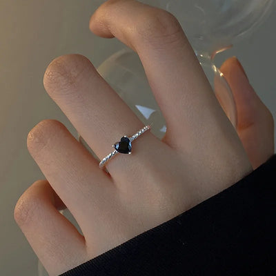 Trendiger Silberfarbener Ring von NiZED als Ring, Streetwear Schmuck und provokantes Accessoire Ansicht 15