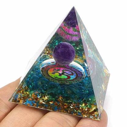 Orgonit-Pyramide - Energie und Meditation für Zuhause