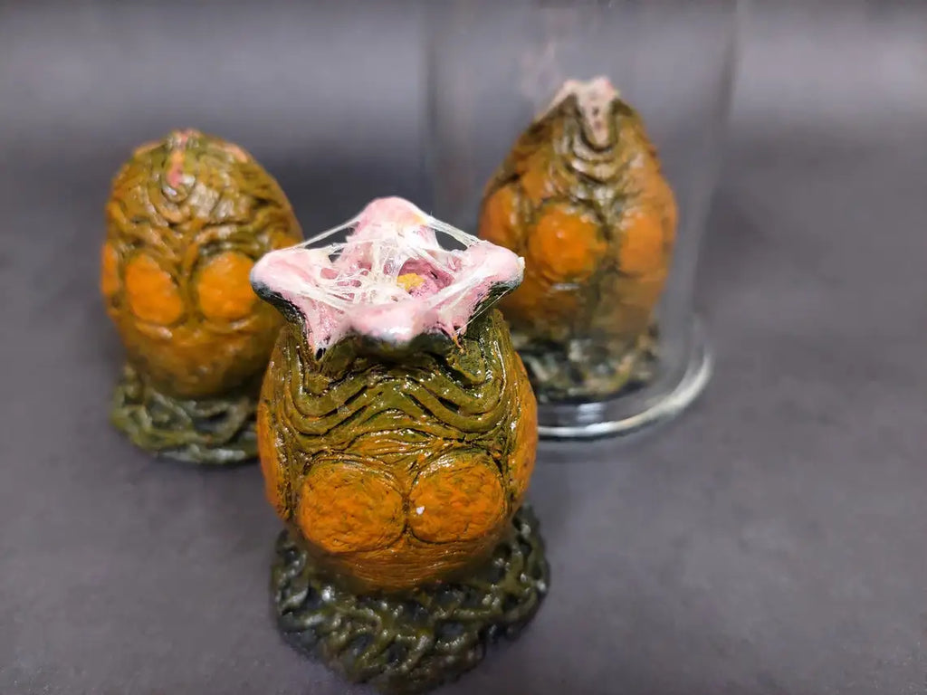 Xenomorph Egg Vessel – Movie Prop