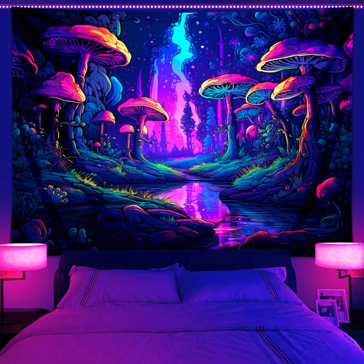 Mushroom Landscape UV Schwarzlicht-Wandteppich