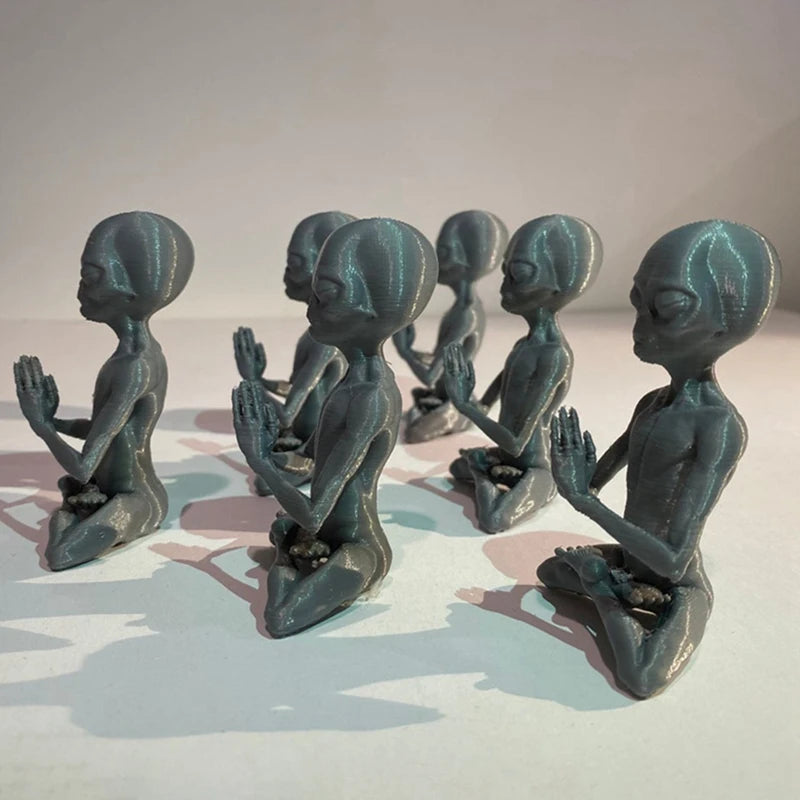 Mystic Alien Sage – Mini Resin Ornament