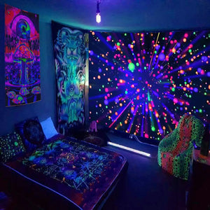 Space Trip Schwarzlichtposter von NiZED als Schwarzlicht Poster und Blacklight Wanddeko