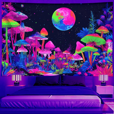 Mushroom Moon UV Schwarzlicht-Wandteppich