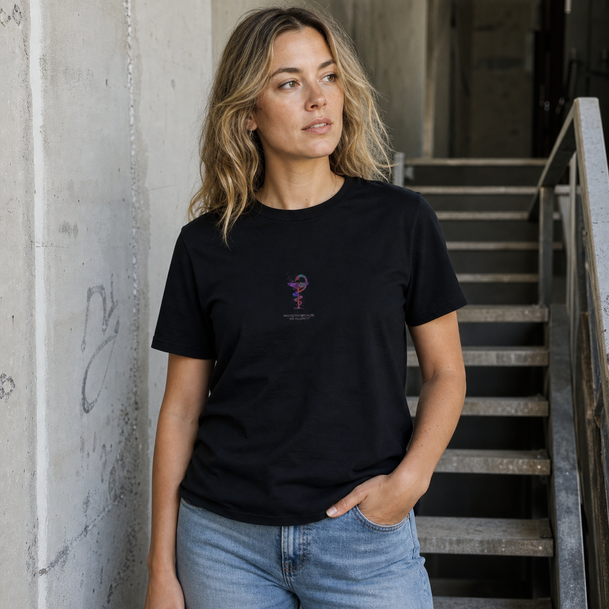 Addicted Society Tshirt Damen Frontansicht – KI-generierte Darstellung