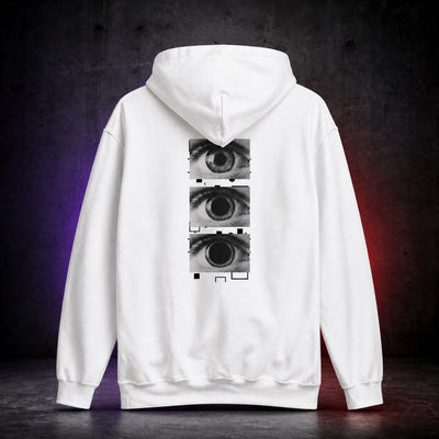 All Eyez On Me Hoodie im dunklen Betonraum mit violett-roter Hintergrundbeleuchtung
