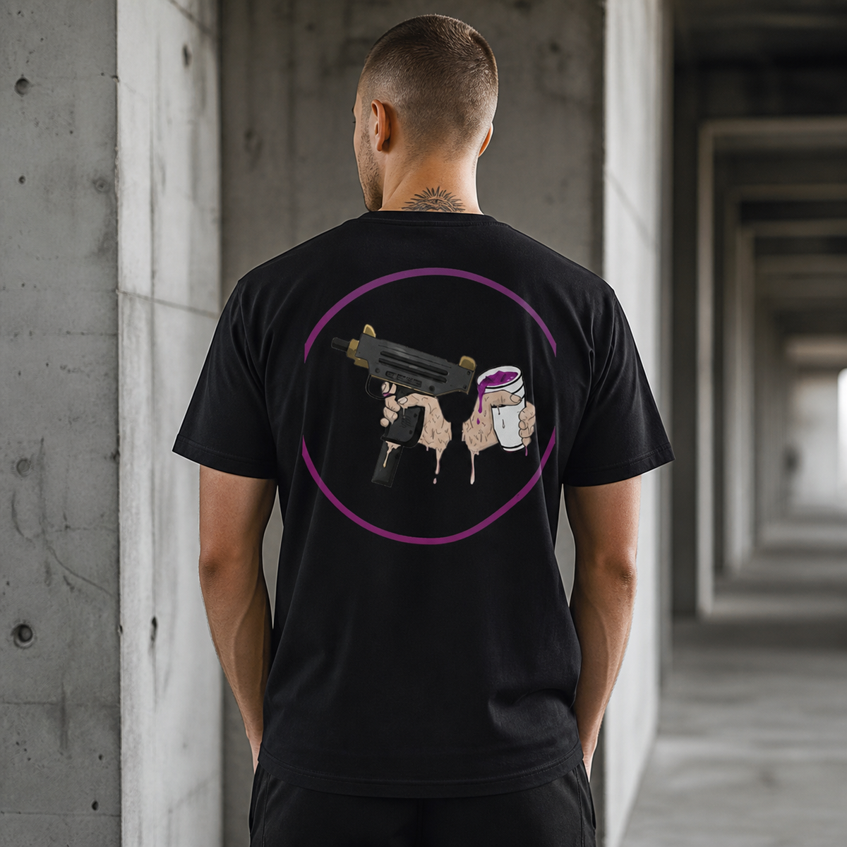 Amsterdam Graphic T-Shirt Herren Rückenansicht – KI-generierte Darstellung