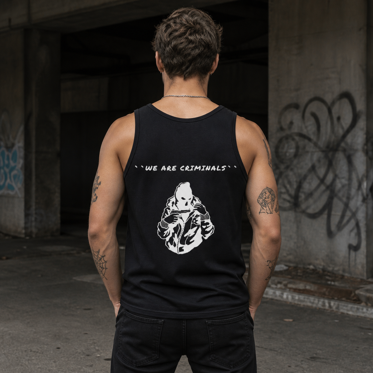 Are Criminals Tank Top Rückansicht an männlichem Model - KI-generierte Darstellung