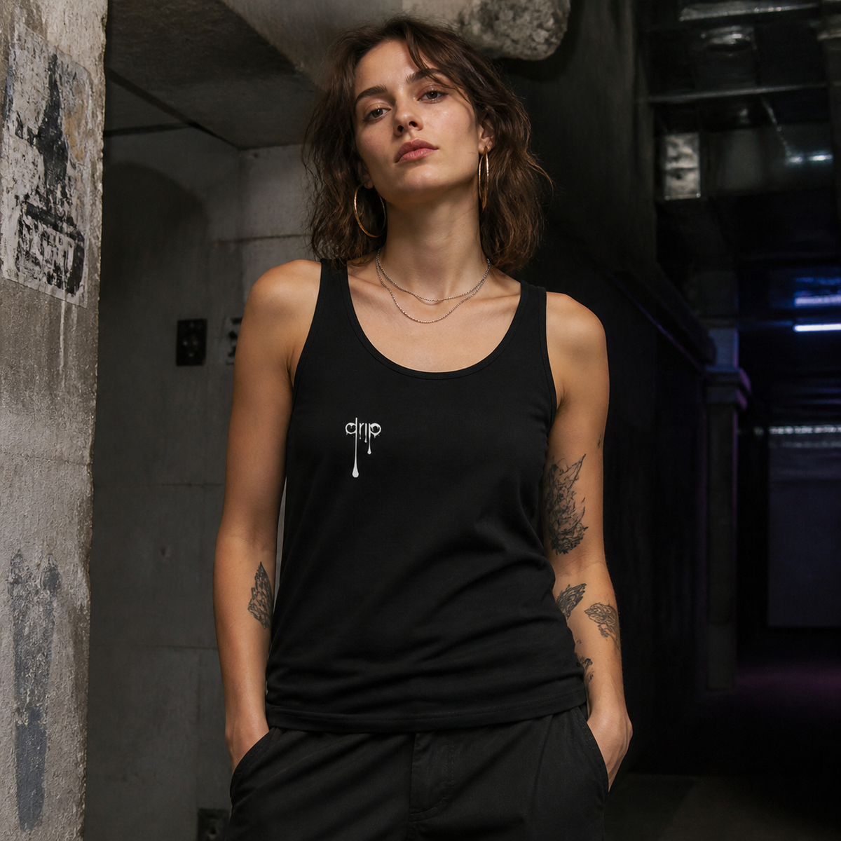 Drip Tank Top Modellansicht - KI-generierte Darstellung