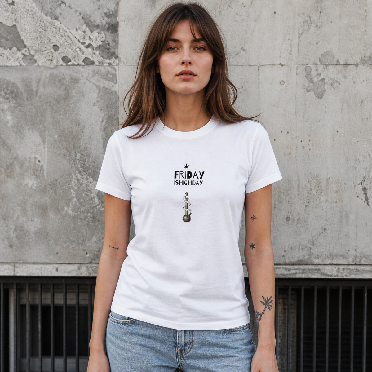 Friday is Highday Tshirt Damenmodel Vorderansicht – KI-generierte Darstellung