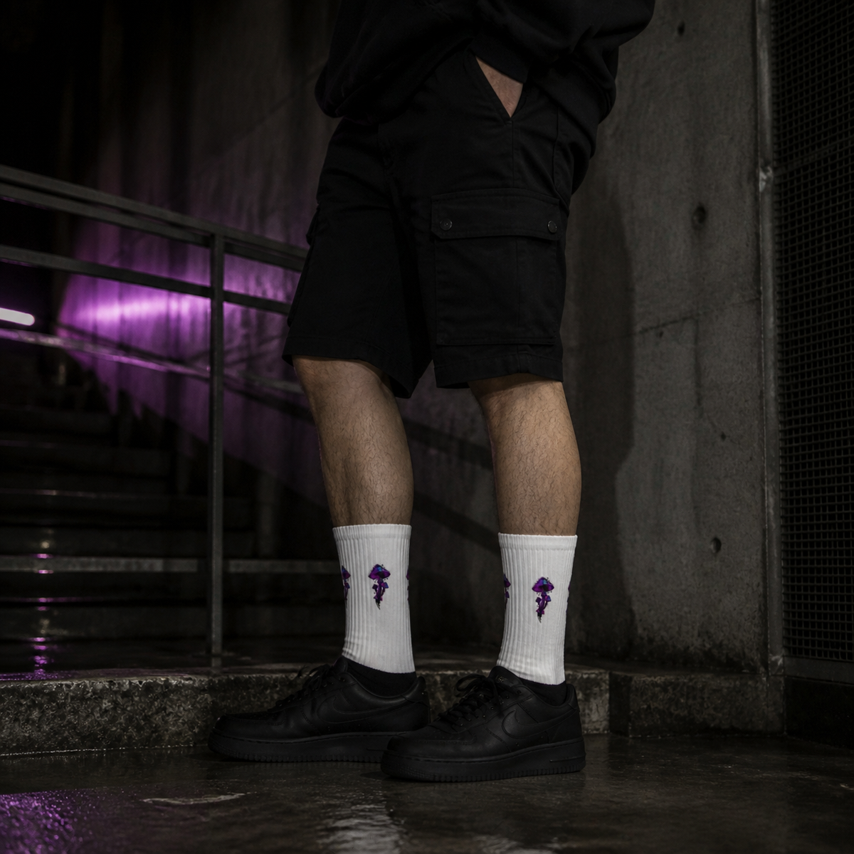 Magic Mushroom Socken am männlichen Model – KI-generierte Darstellung