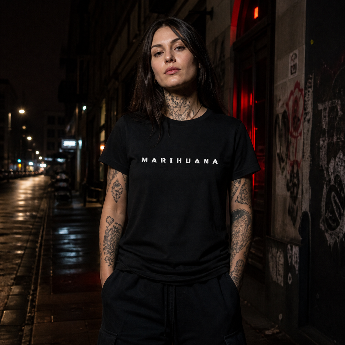 Marihuana Pulse Graphic T-Shirt NiZED weibliches Model – KI-generierte Darstellung