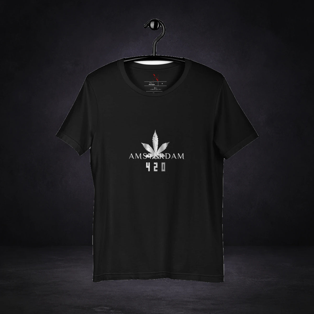 420 Amsterdam Tshirt von NiZED, Vorderansicht mit Designprint vor dunklem Betonhintergrund