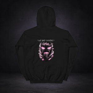 We Are Sinners Hoodie von NiZED, Rückansicht mit Designprint vor dunklem Betonhintergrund