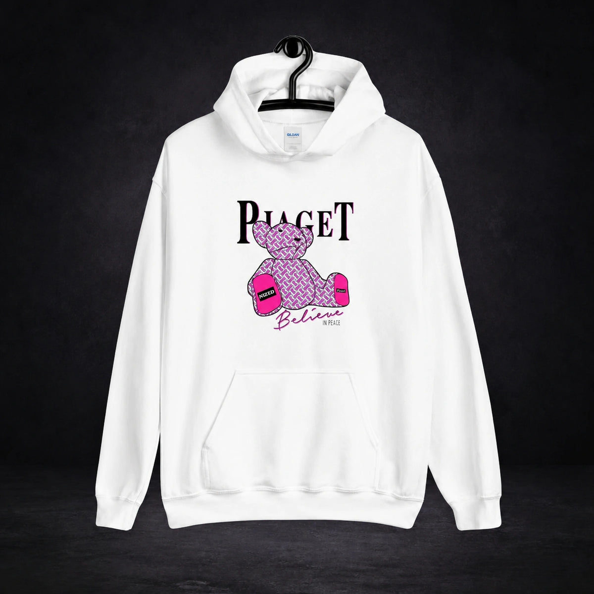 Belive in Peace Hoodie – Vorderansicht auf dunklem Betonhintergrund