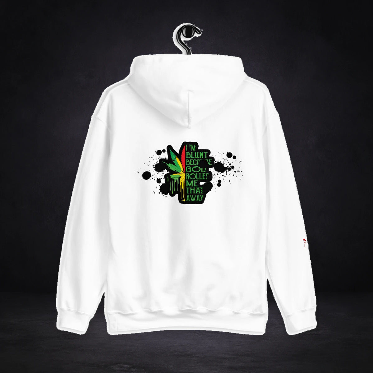 Blunt Dealers Hoodie von NiZED in Weiß, Rückansicht mit Designprint vor dunklem Betonhintergrund