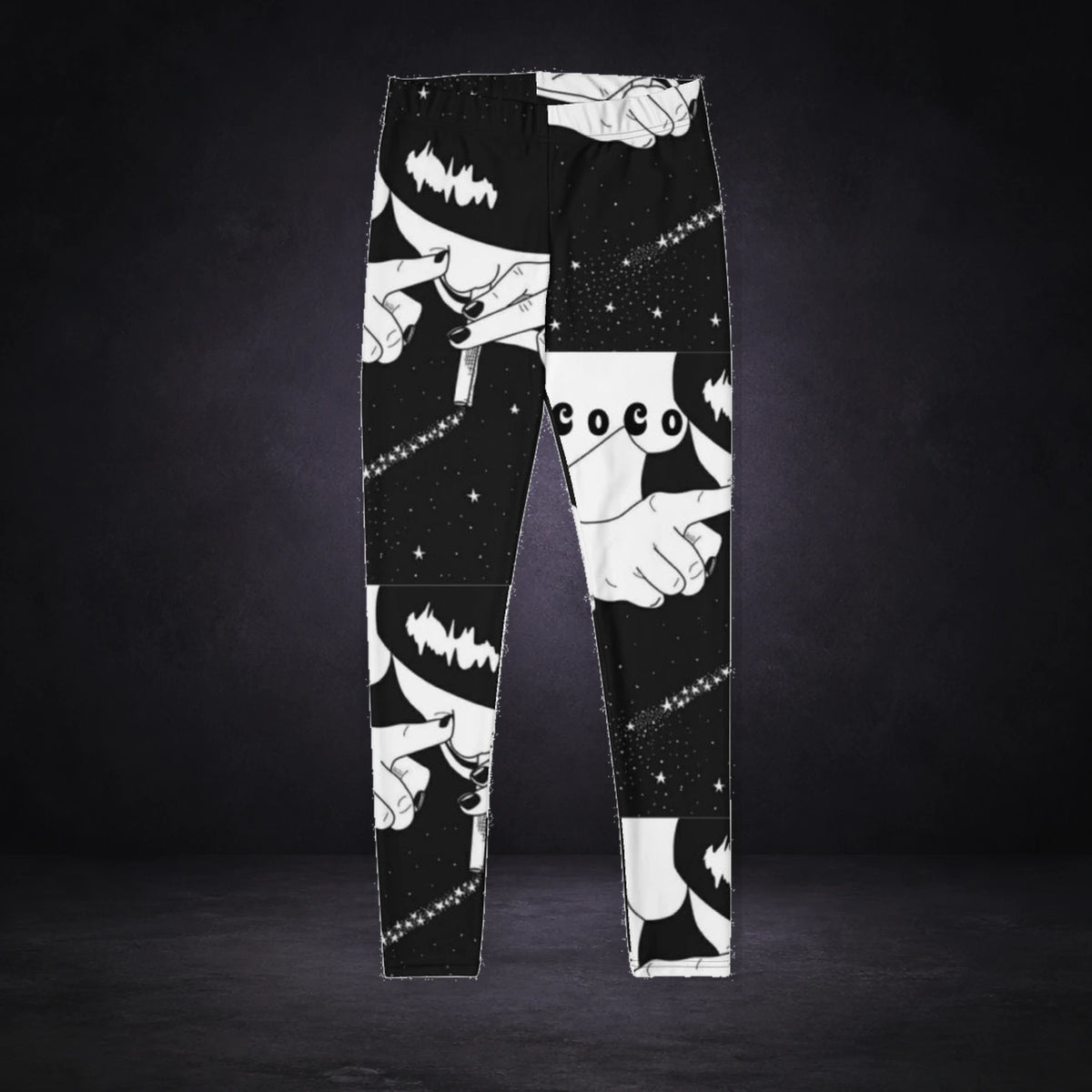 Cocaine Drauf Shadow Vibes Leggings von NiZED, Produktansicht mit Designprint vor dunklem Betonhintergrund