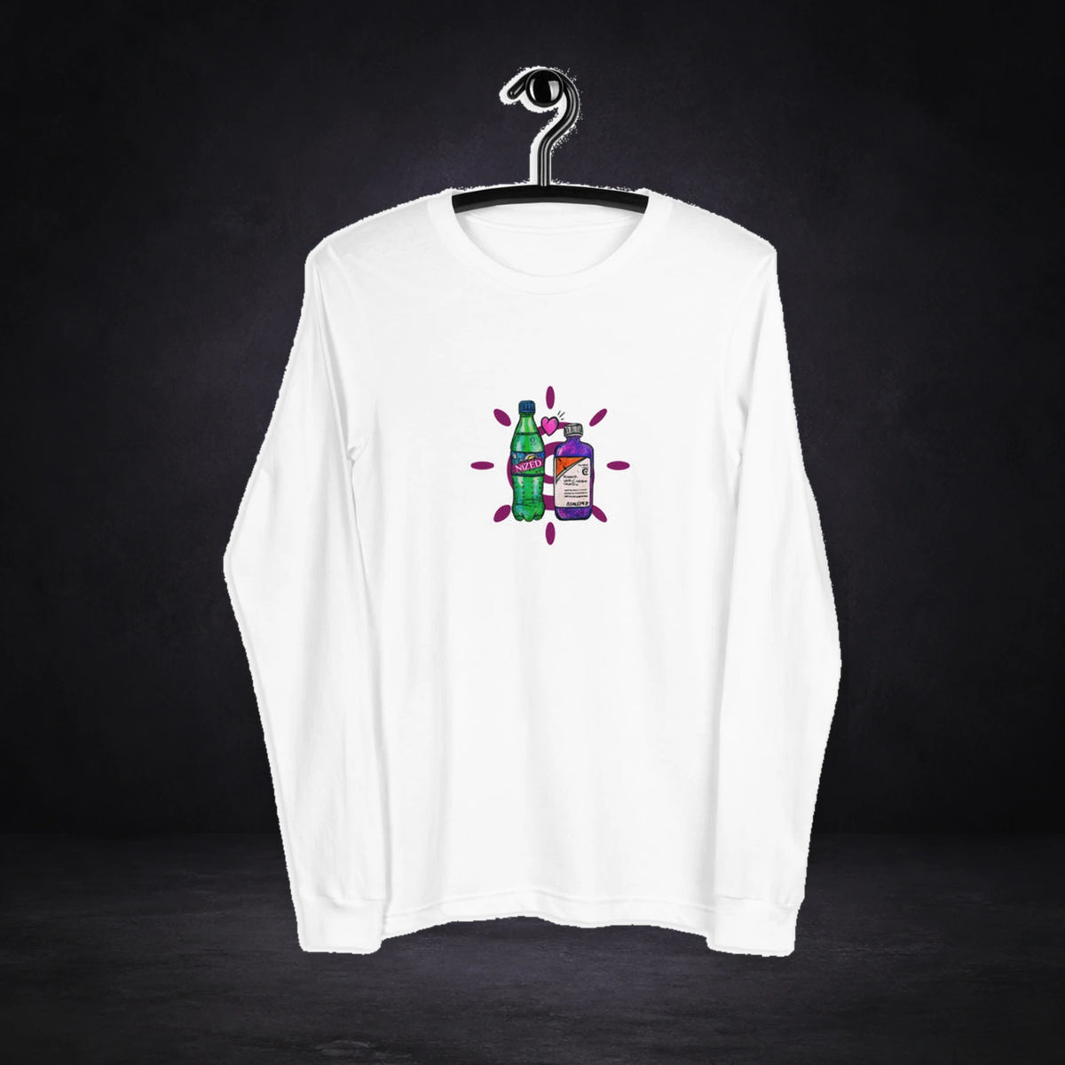 Codein Spirit Graphic T-Shirt von NiZED, Vorderansicht mit Designprint vor dunklem Betonhintergrund