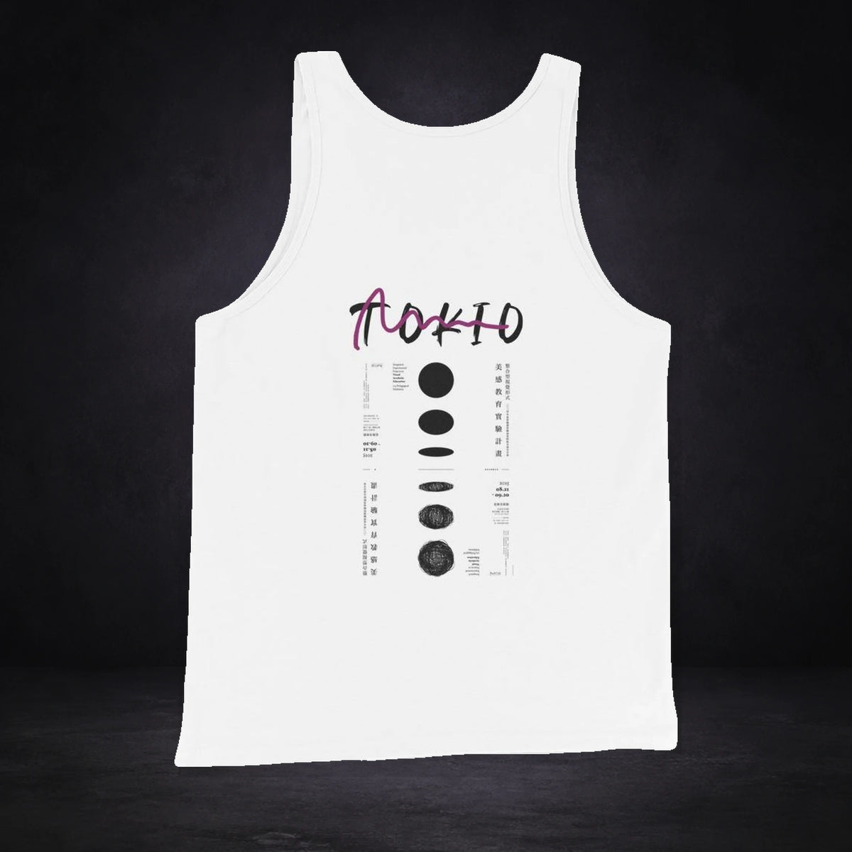 Criminal Tokio Tank-Top von NiZED, Rückansicht mit Designprint vor dunklem Betonhintergrund