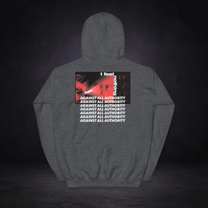 Against All Authority Hoodie von NiZED in Anthrazit, Vorderansicht mit Against-All-Authority-Print vor dunklem Hintergrund