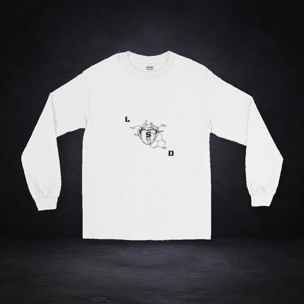 LSD Pulse Graphic Longsleeve von NiZED, Vorderansicht mit Designprint vor dunklem Betonhintergrund