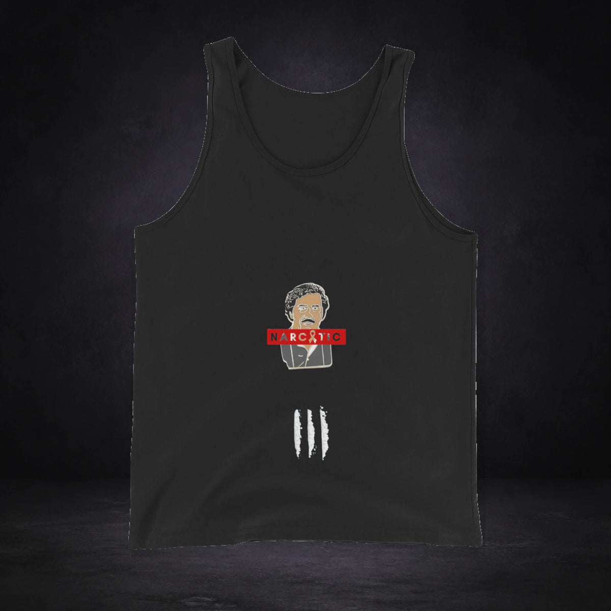 Narcotic Empire Tank Top von NiZED, Vorderansicht mit Designprint vor dunklem Betonhintergrund