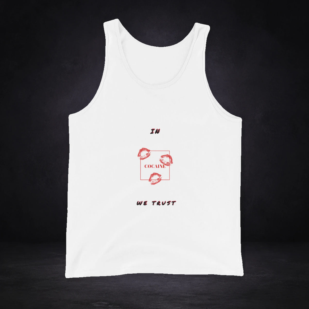 In Party We Trust Tank Top von NiZED, Vorderansicht mit Designprint vor dunklem Betonhintergrund