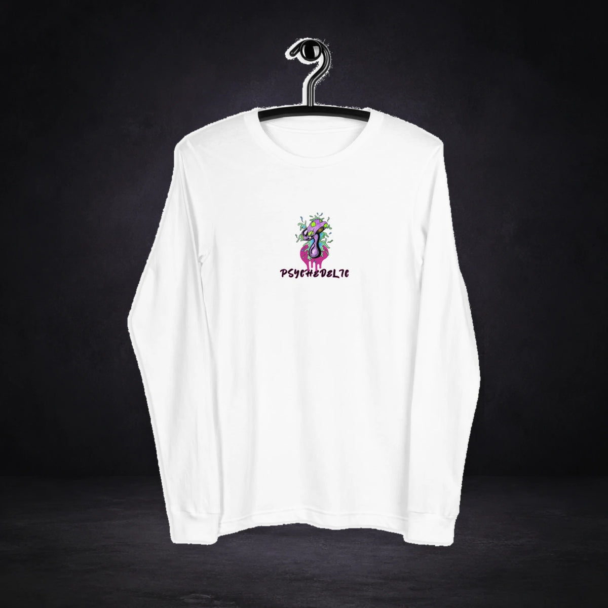 Psychedelic Graphic Longsleeve von NiZED, Vorderansicht mit Designprint vor dunklem Betonhintergrund