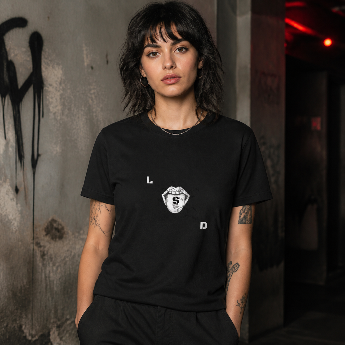 Pulse Graphic T-Shirt Damen Model Frontansicht - KI-generierte Darstellung