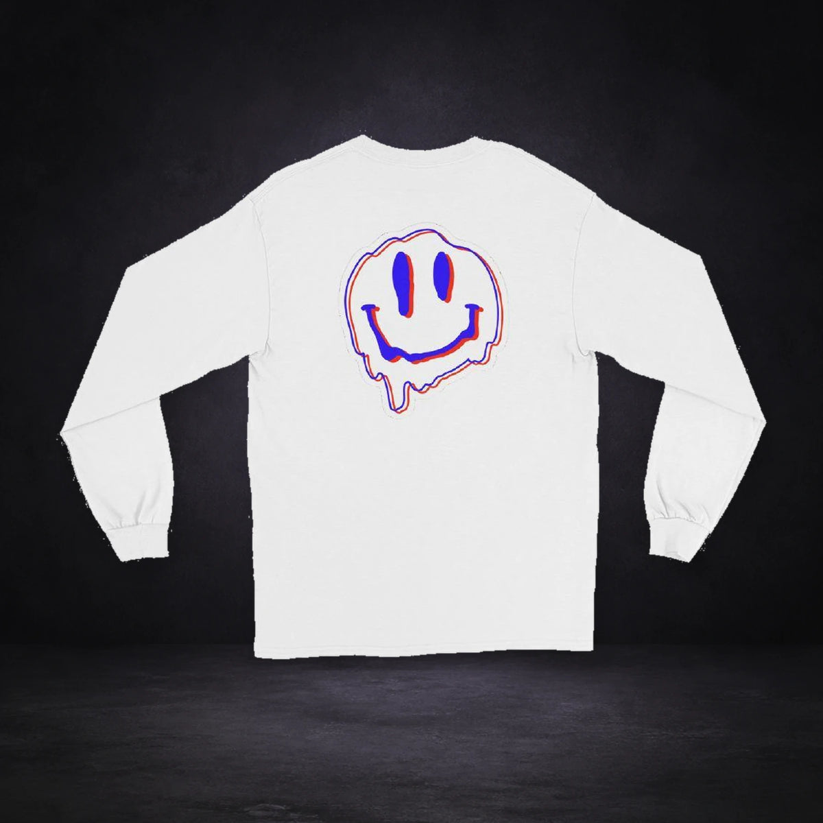 Rave Pulse Graphic Longsleeve von NiZED, Rückansicht mit Designprint vor dunklem Betonhintergrund