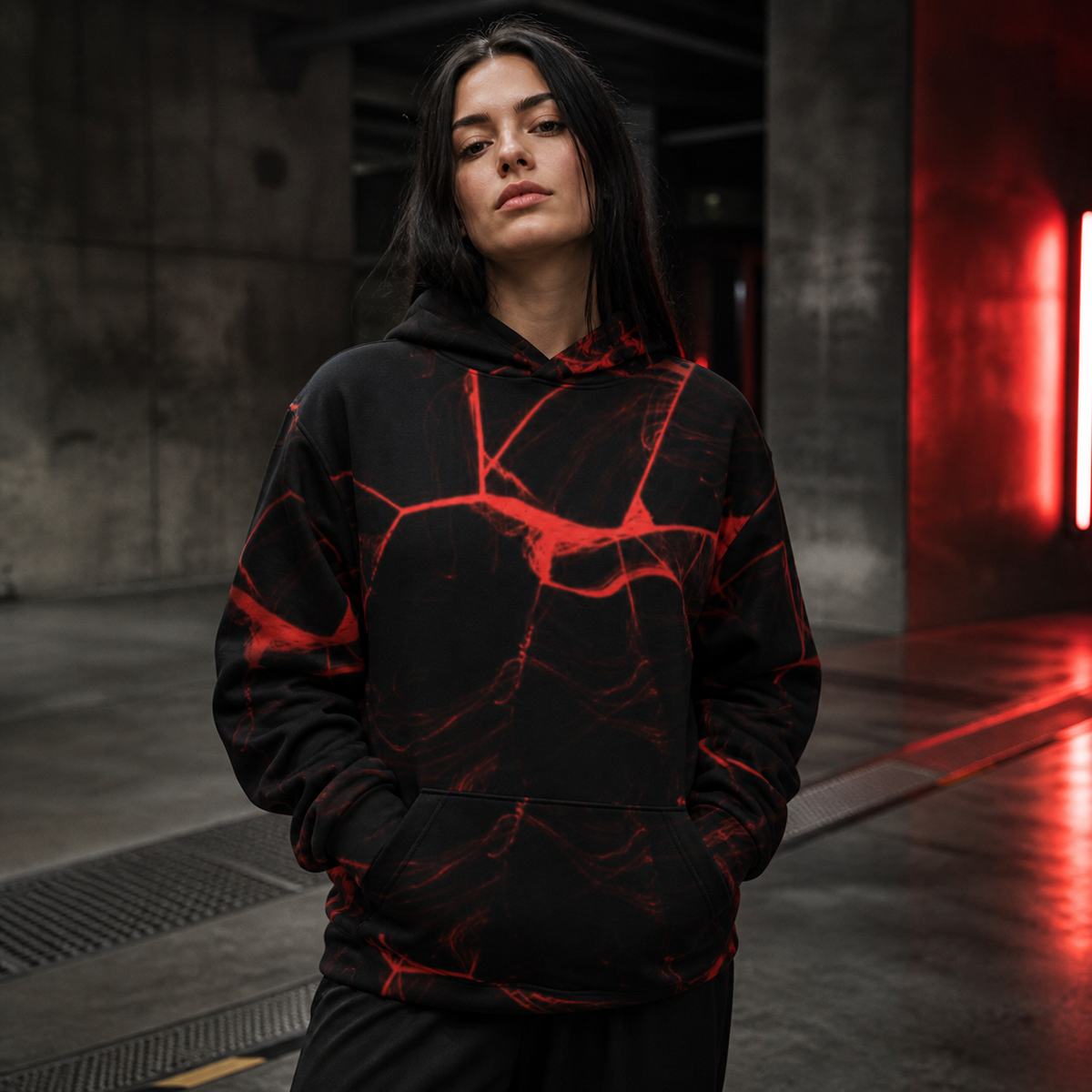 Red Graphic Allover Hoodie Damen Model Frontansicht Berlin – KI-generierte Darstellung