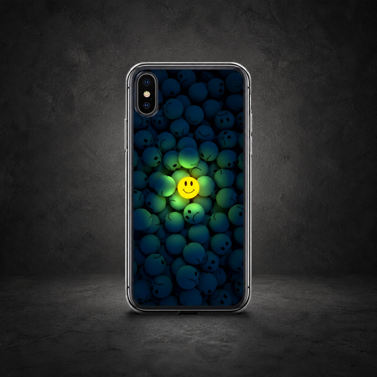 Smile iPhone Handyhülle im dunklen NiZED Betonstudio