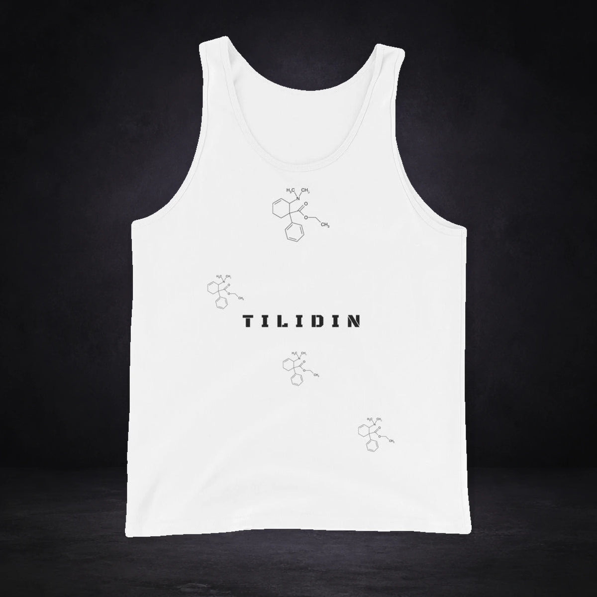 Party Chill Psychedelic Tank Vibes Tank Top von NiZED, Vorderansicht mit Designprint vor dunklem Betonhintergrund