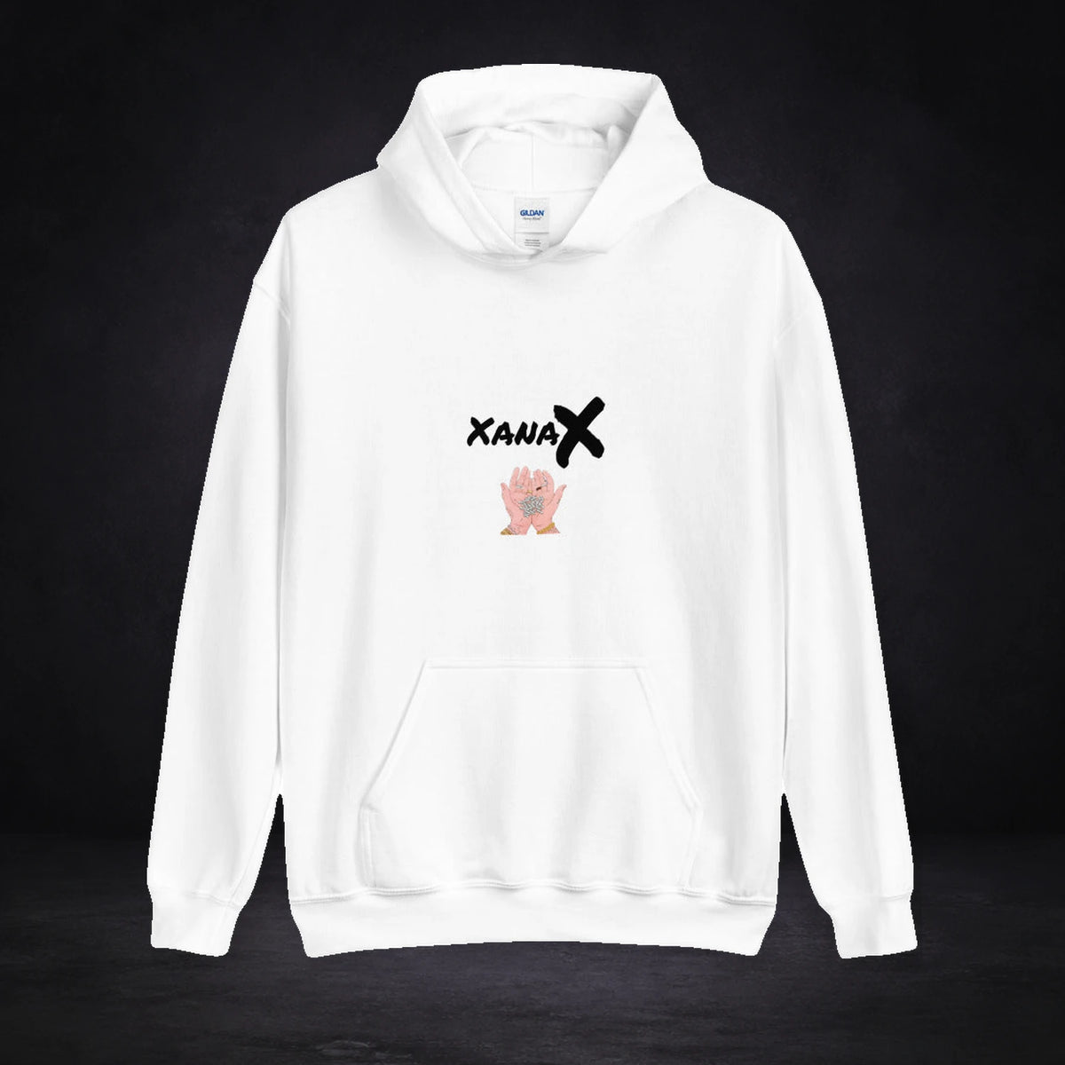 Xanax Graphic Hoodie von NiZED, Vorderansicht mit Designprint vor dunklem Betonhintergrund