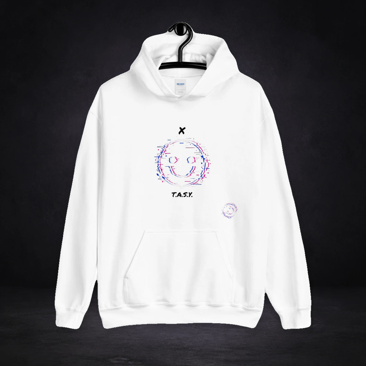 Xtasy Graphic Hoodie von NiZED, Vorderansicht mit Designprint vor dunklem Betonhintergrund