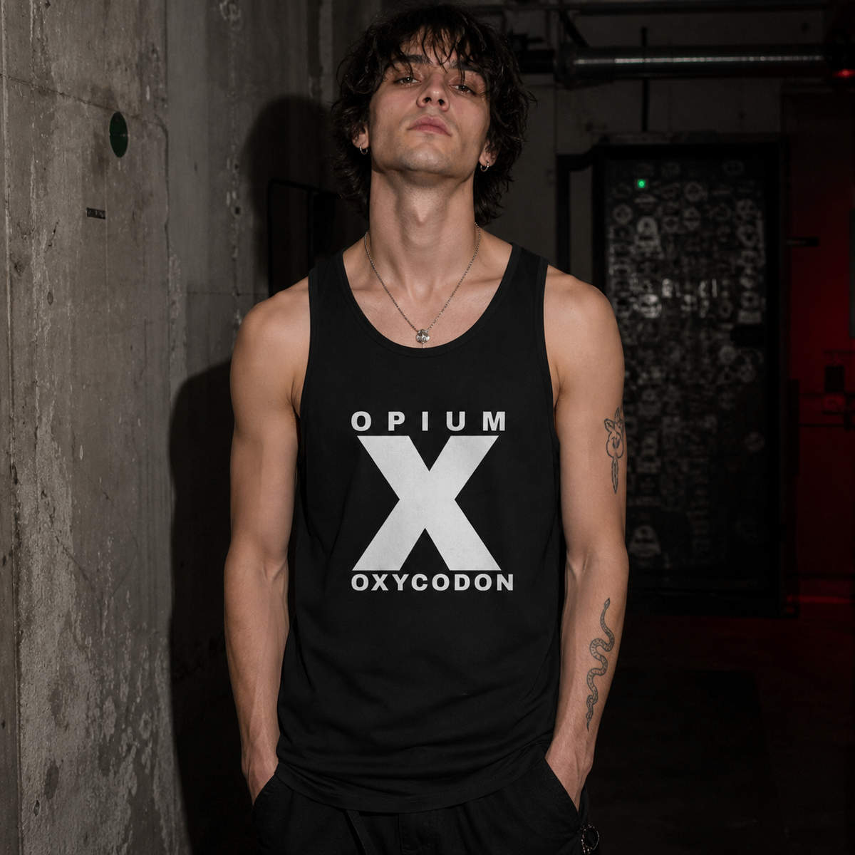 Opium Bliss Highcodon Tank Top Herren Modellansicht - KI-generierte Darstellung