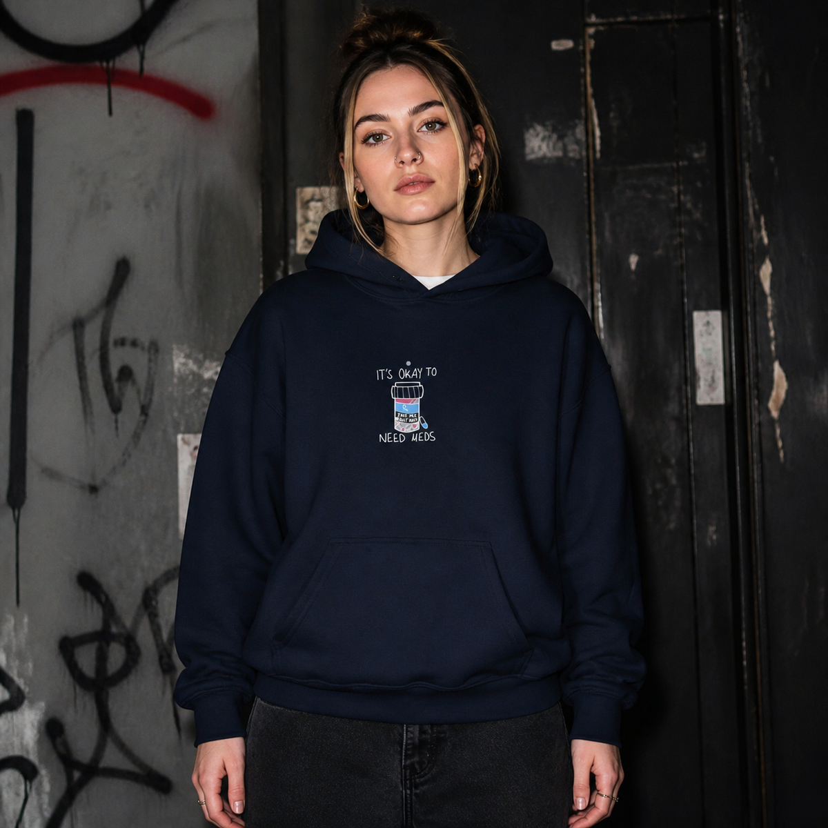 Ritalin x Fake Society Hoodie Damen Model Frontansicht Berlin – KI-generierte Darstellung