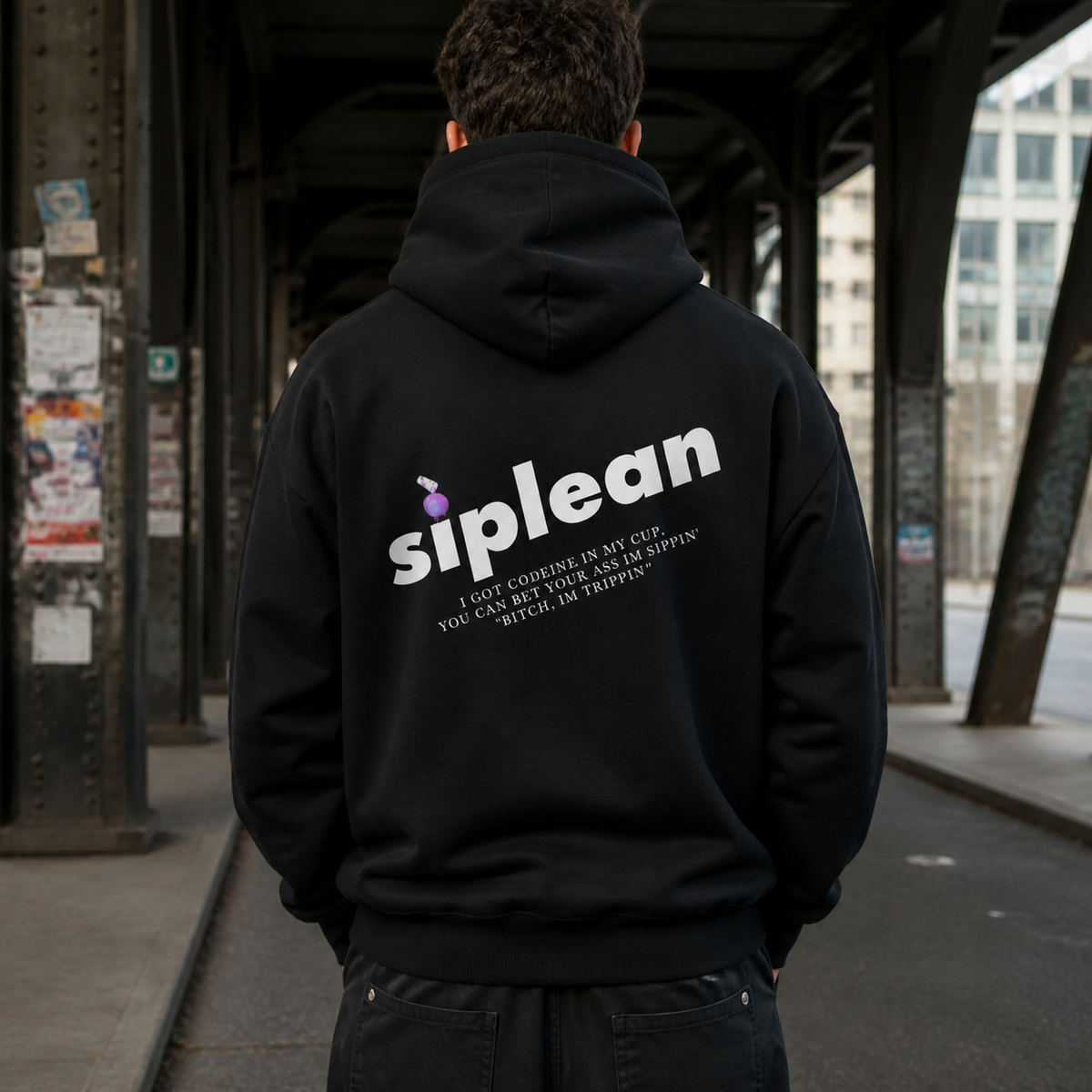 Siplean Codein Hoodie Herren Model Rückansicht Berlin – KI-generierte Darstellung