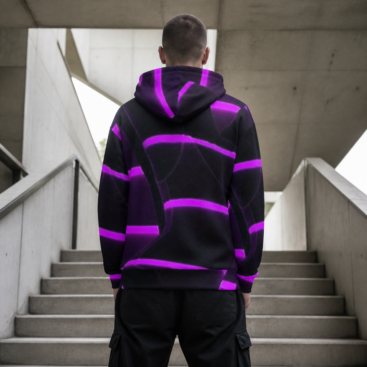Vitruvianish Graphic Hoodie Herren Modell Rückenansicht – KI-generierte Darstellung