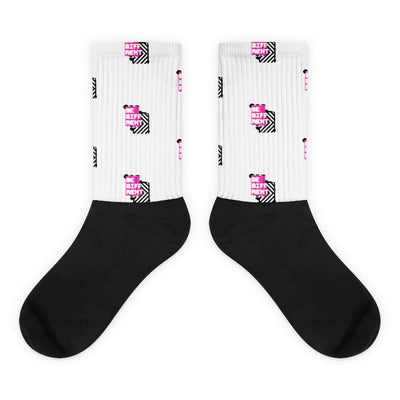 Different Socken von NiZED als Statement Socken, Rave Socks und Streetwear Detail