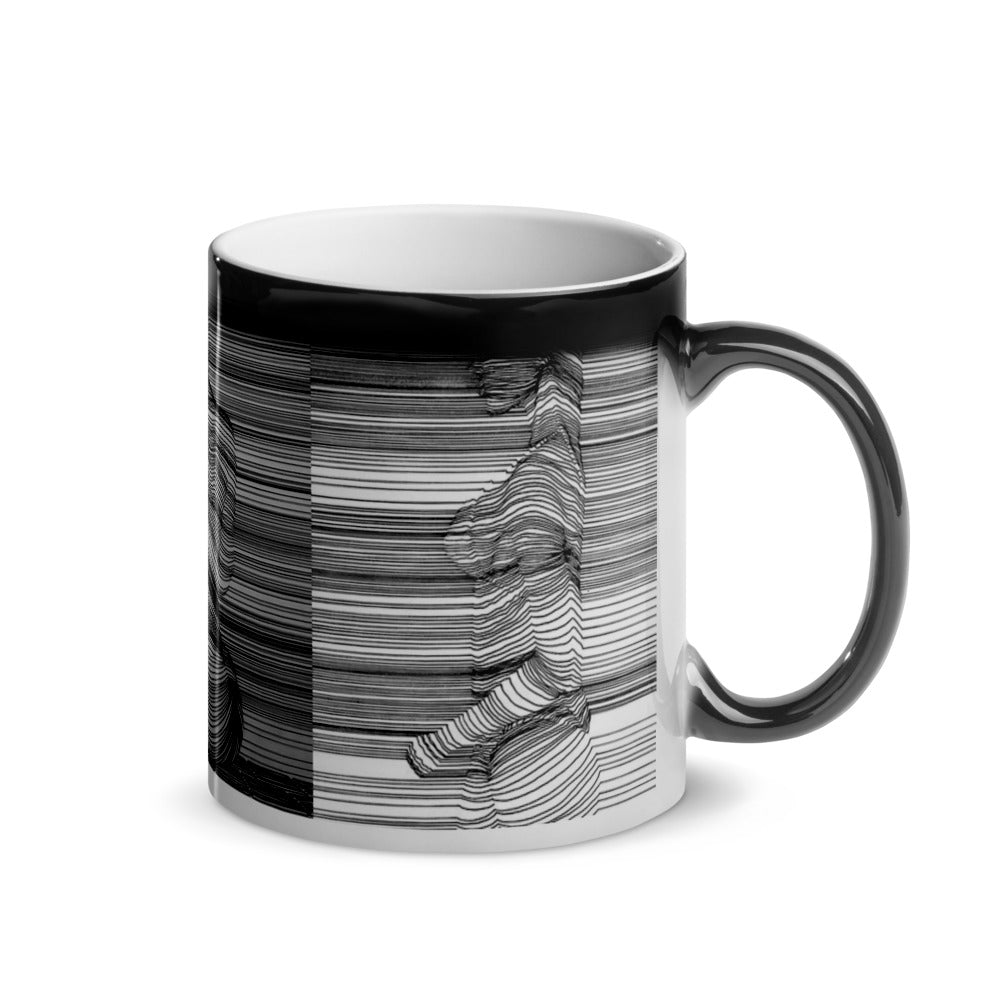 Distorted Girl - Glänzende Zaubertasse