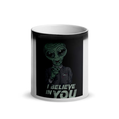 Belive in Humans Thermo Tasse von NiZED als Statement Tasse und provokantes Geschenk