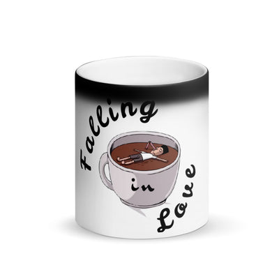 Falling In Love with Coffee Thermo Tasse von NiZED als Statement Tasse und provokantes Geschenk