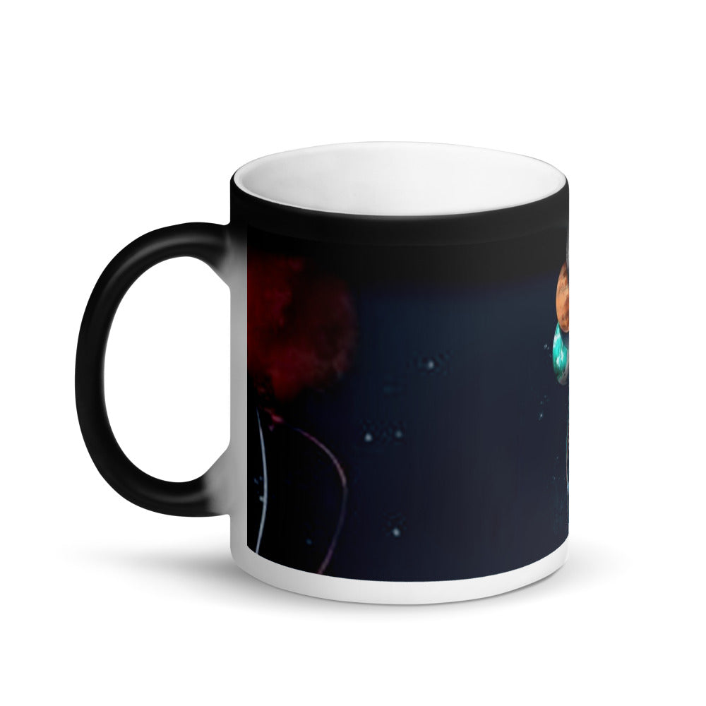 Astronaut - Matte, schwarze Zaubertasse