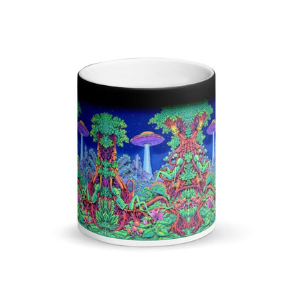 Trippy Alien invasion Matte, schwarze Zaubertasse